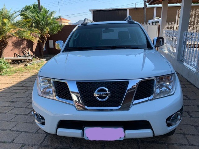 NISSAN FRONTIER SL 4X4 ANO 2016