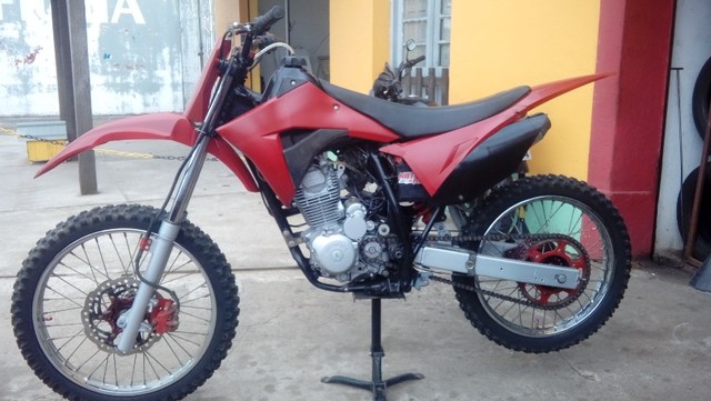 Trilhão de Moto em Comendador Venancio ITAPERUNA RJ Honda CRF 230 Pt 01 