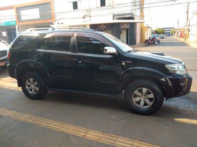 HILUX SW4 SRV ANO 2007 DIESEL AUT. 4X4 RIBEIRÃO PRETO SP