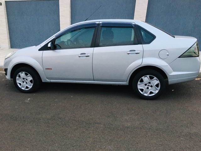 FORD FIESTA SED. 1.6 2013 COMPLETO!