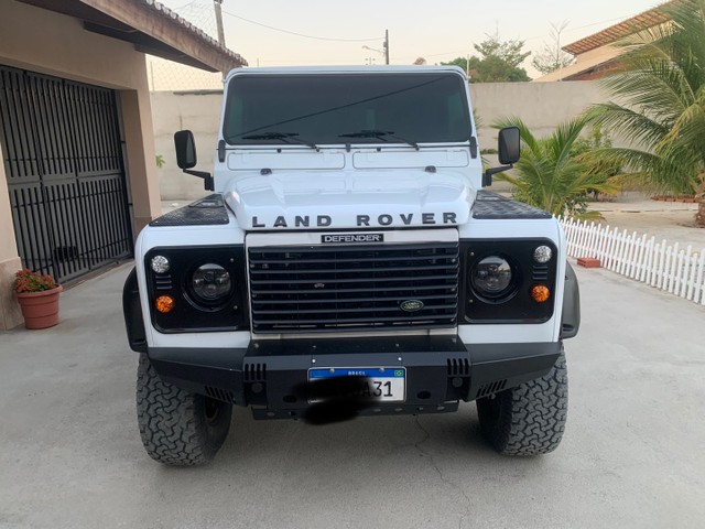 VENDO LAND ROVER DEFENDER 110, ANO 2006