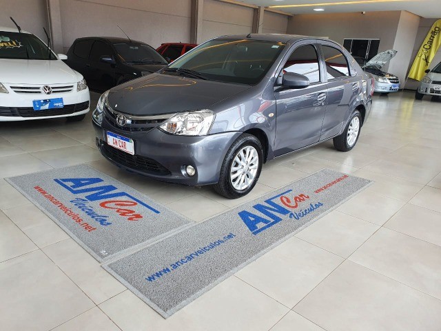 TOYOTA ETIOS 1.5 XLS