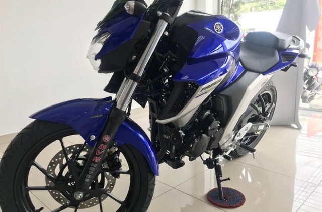 YAMAHA FAZER 250