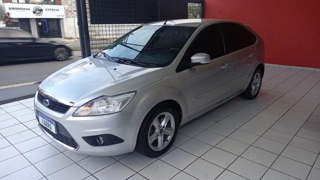 FORD FOCUS 1.6 GLX 16V