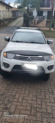 VENDO L200 TRITON HPE D IMPECÁVEL