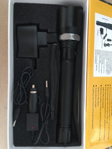 Lanterna policial com foco potente de longo alcance - Foto 2