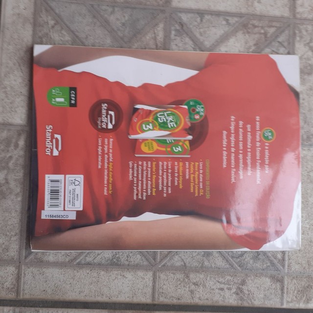 LIVRO DIDÁTICO  - USADO  - INGLÊS  - Foto 2