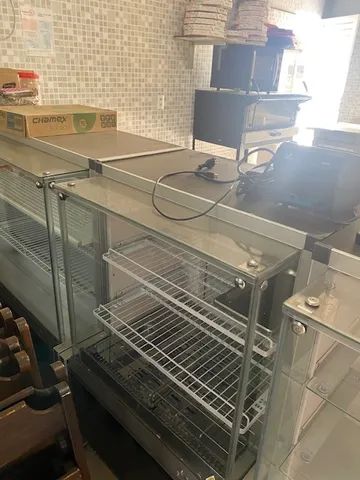 Balcões, freezer, mesa e cadeiras, fornos, etc.  para Lanchonete e Pizzaria