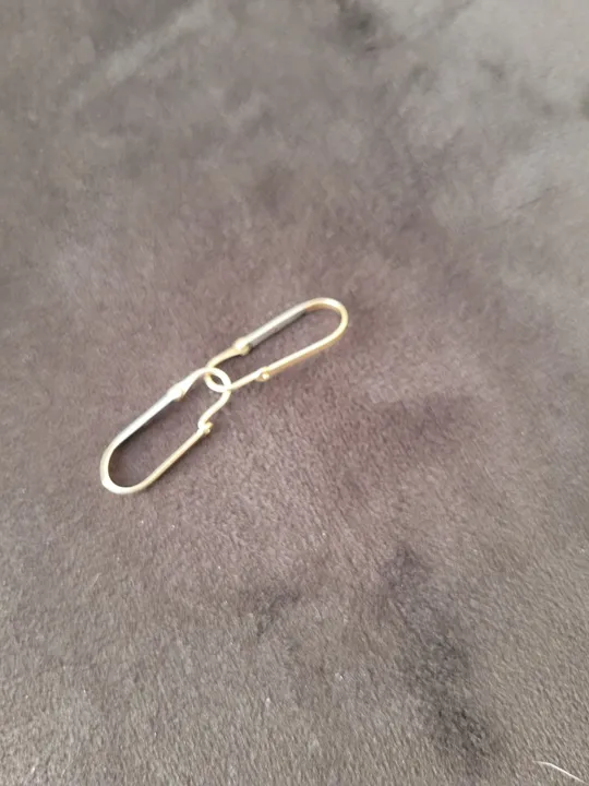 Brincos pequenos de ouro 18k