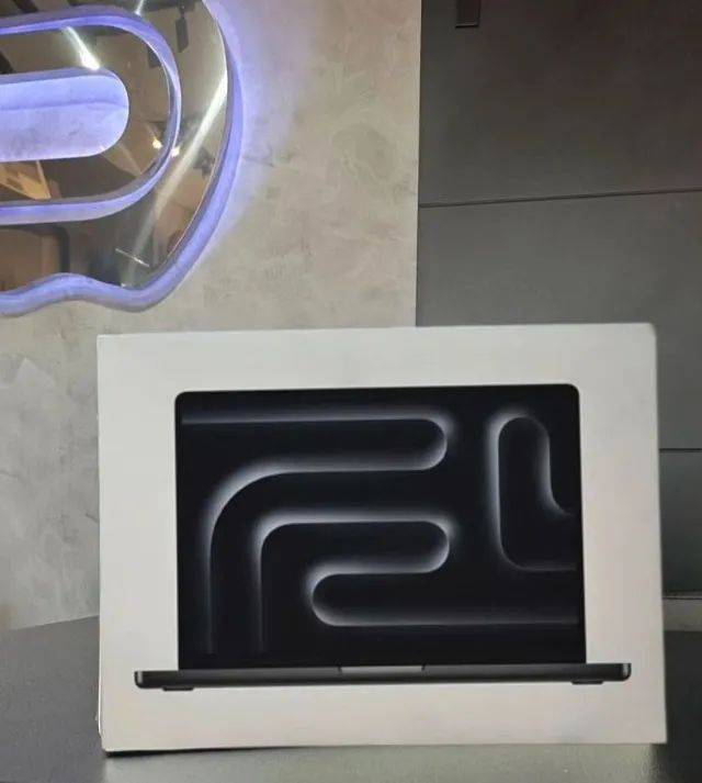 MacBook Pro M3 Pro 2023 14.2 18GB/ 512SSD - Foto 4