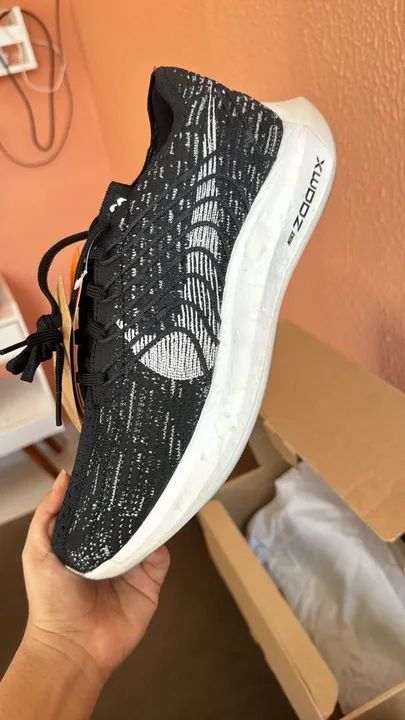 Tênis Nike na caixa original 