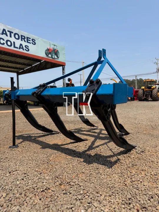 cod. 1148 - Subsolador de 5 hastes - TK Tratores Nova Andradina - MS  - Foto 2