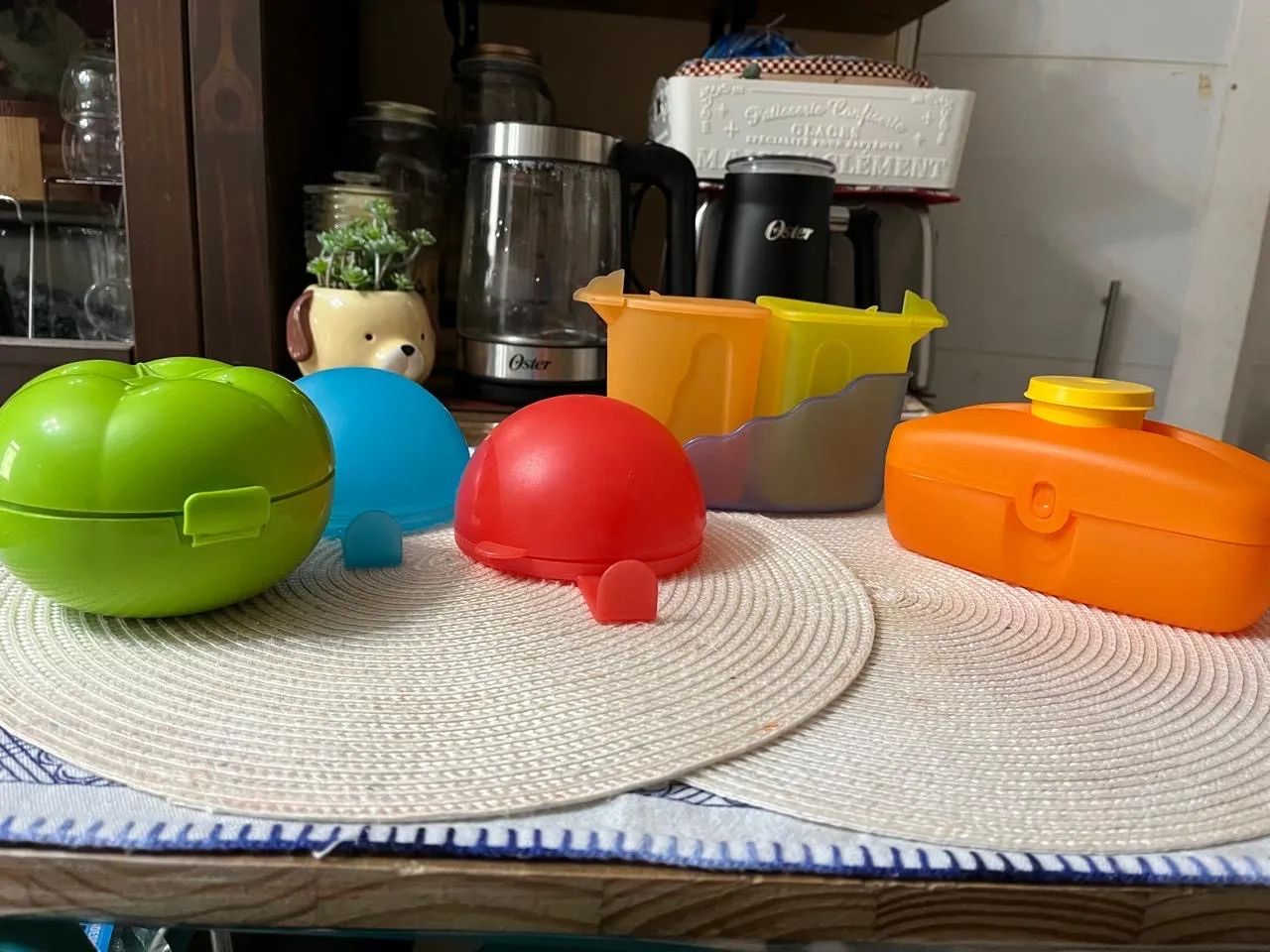 Tupperware porta metades , cachorro quente , açucareira , meleira , 5 peças 