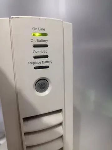 Nobreak APC Backup UPS Br 1500 Bivolt Sem Bateria - Foto 2