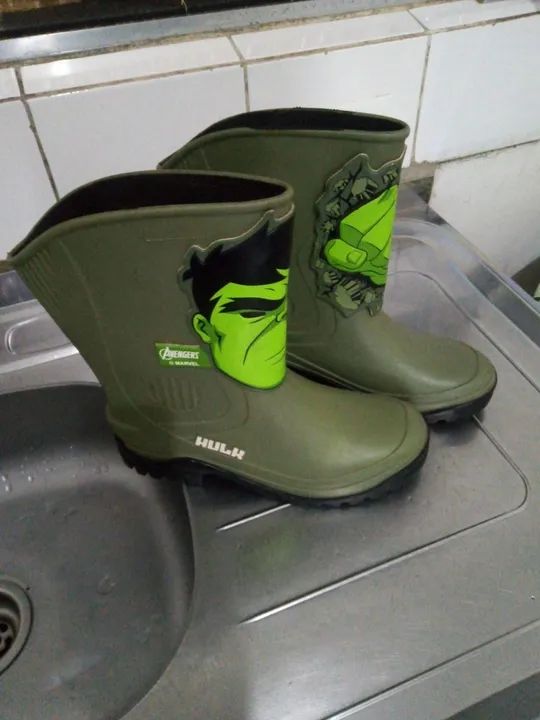 Galocha Hulk avengers num 34 seminova