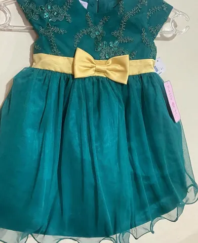 vestido verde esmeralda com tule