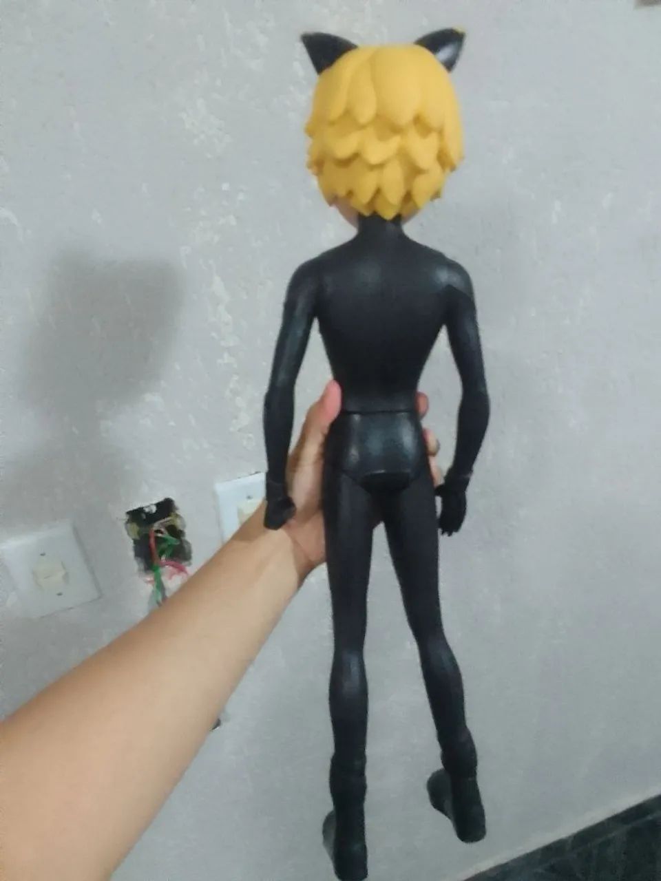 Boneca Ladybug + Cat Noir. - Foto 4