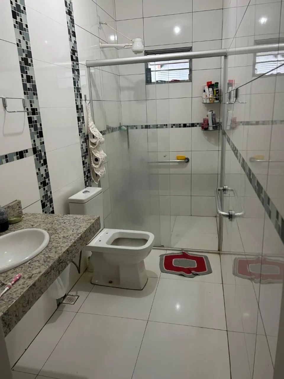 VENDE CASA COM 04 DORMITÓRIOS NO AURENY II - Foto 4