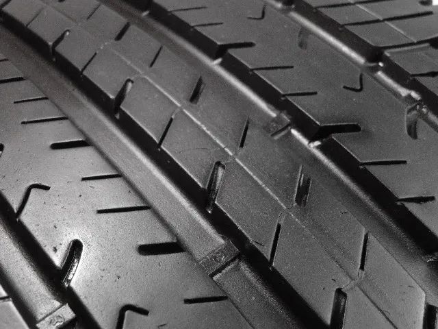 Pneu 235/55r17 Michelin Goodyear Bridgestone Audi Q3 Azera Tiguan Omega Unidades Ótimos ! - Foto 3