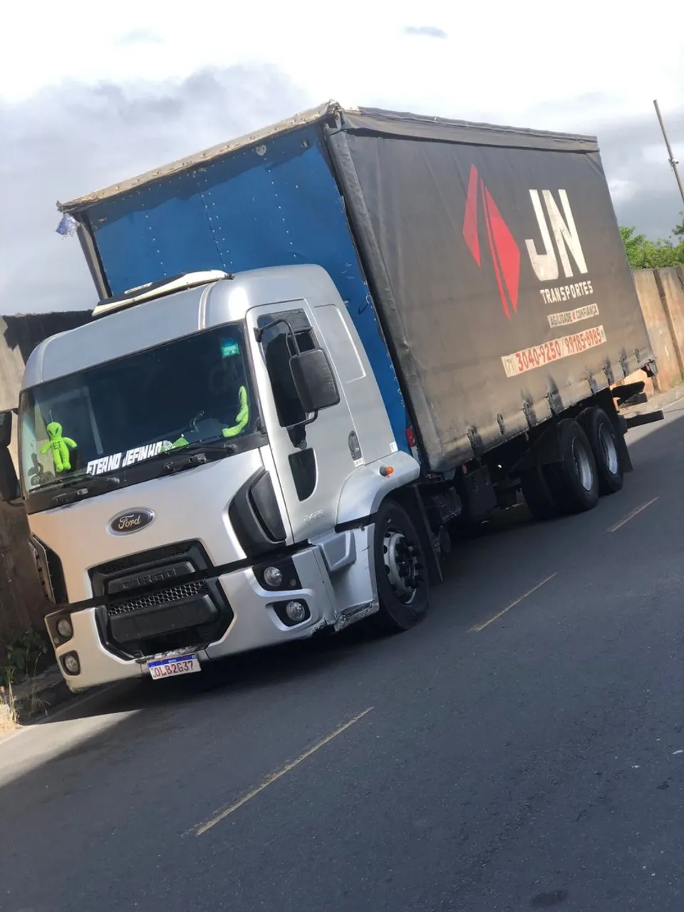 Caminhão truck Ford Cargo 2429 sider