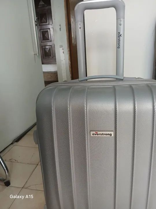 Mala de Viagem Eversstrong Cinza