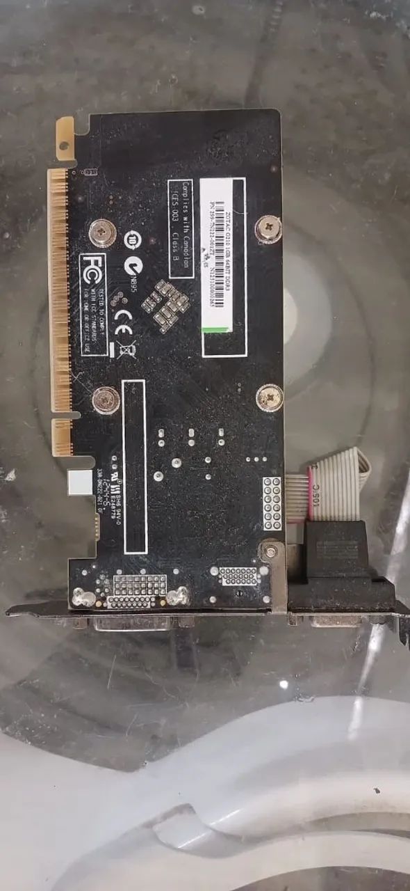 Placa de Vídeo Afox gt 210 1Giga - Foto 3