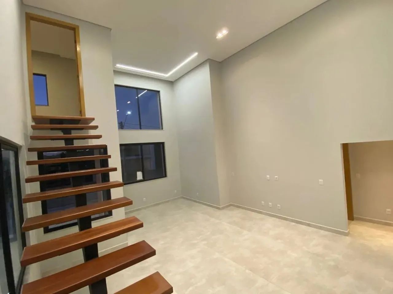 Casa para Venda em Rio das Ostras, Alphaville, 4 dormitórios, 4 suítes, 5 banheiros, 4 vag - Foto 5