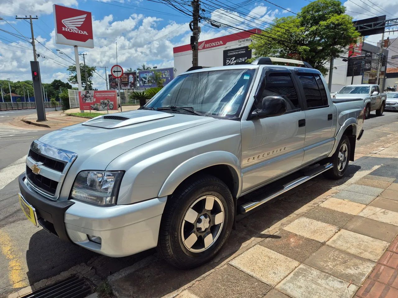 S10 Executive 2.8 Turbo Diesel 4X4 