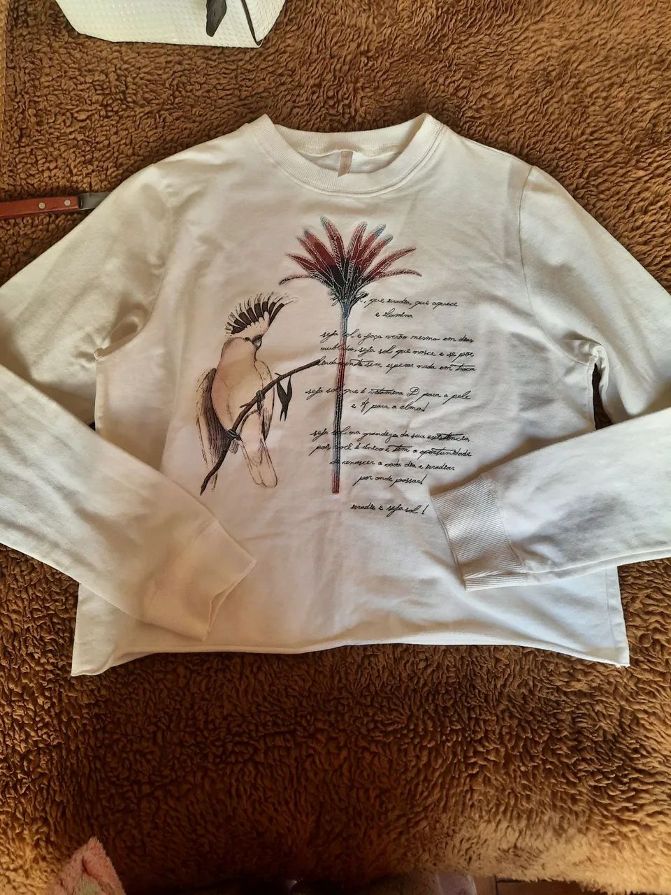 Blusa Manga Longa com Estampa Exclusiva