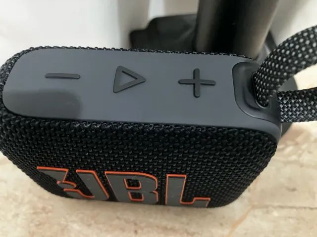 Caixa JBL Go 4 preta - Foto 3