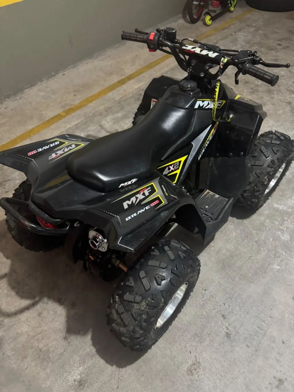 Quadriciclo Brave 110 cc Gasolina  - Foto 4