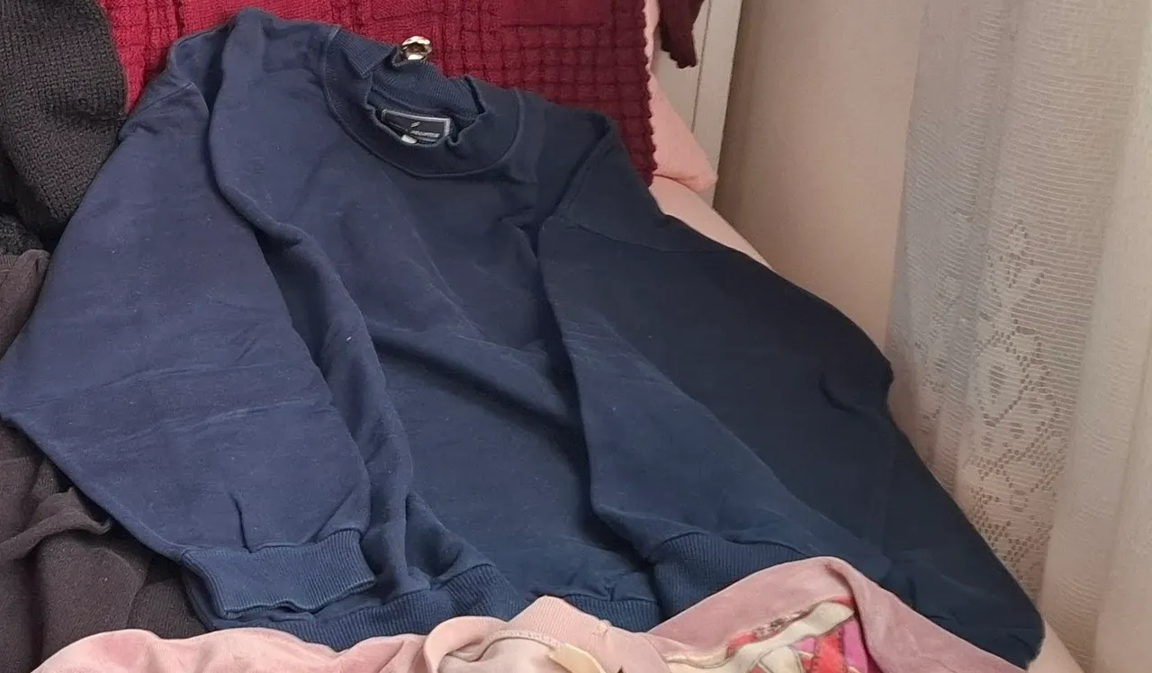 Blusa de Moletom Azul Escuro
