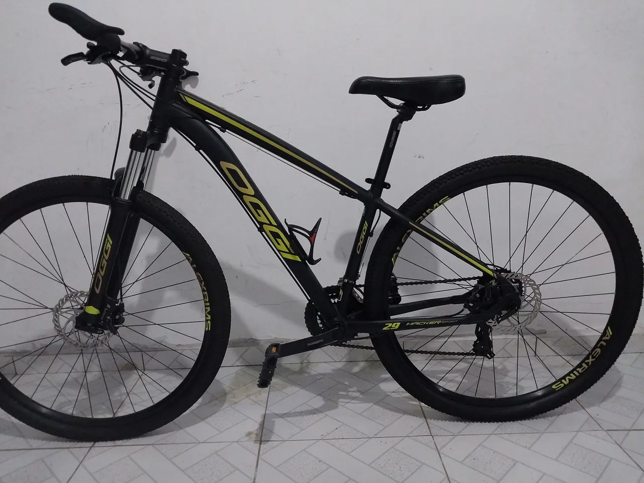 Bicicleta Oggi Hacker Sport Aro 29