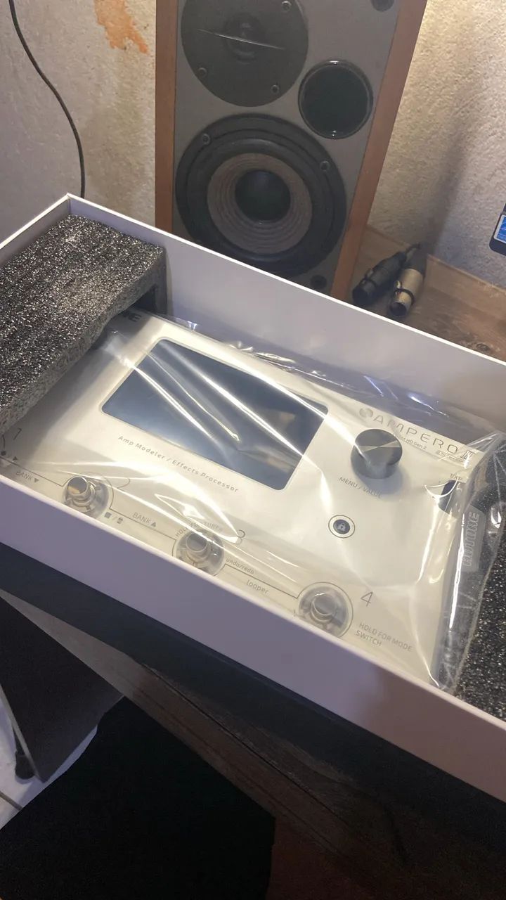 PEDALEIRA HOTONE AMPERO 2 - MP 350 + Brinde