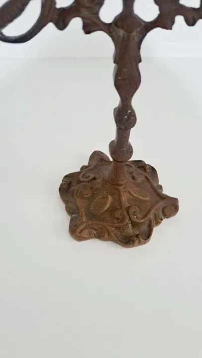 Castiçal super antigo em bronze maciço uma vela no estado - Foto 2