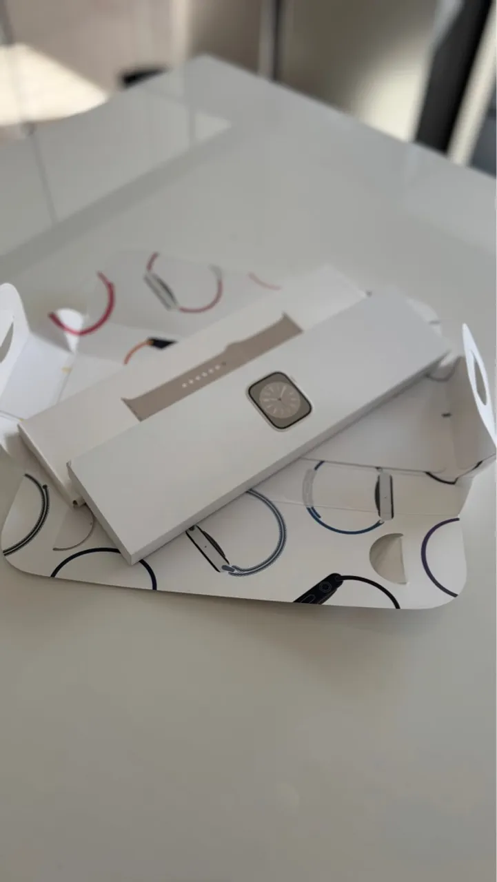 Apple Watch Séries 8 41mm Starlight - Seminovo Impecável