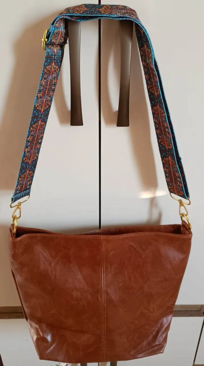 Bolsa De Ombro Estilo Retrô Com Alça Larga Cor Café