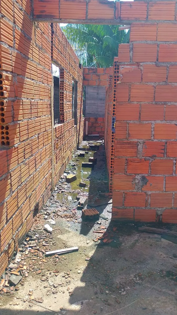 Vendo ou troco essa casa valor25,000