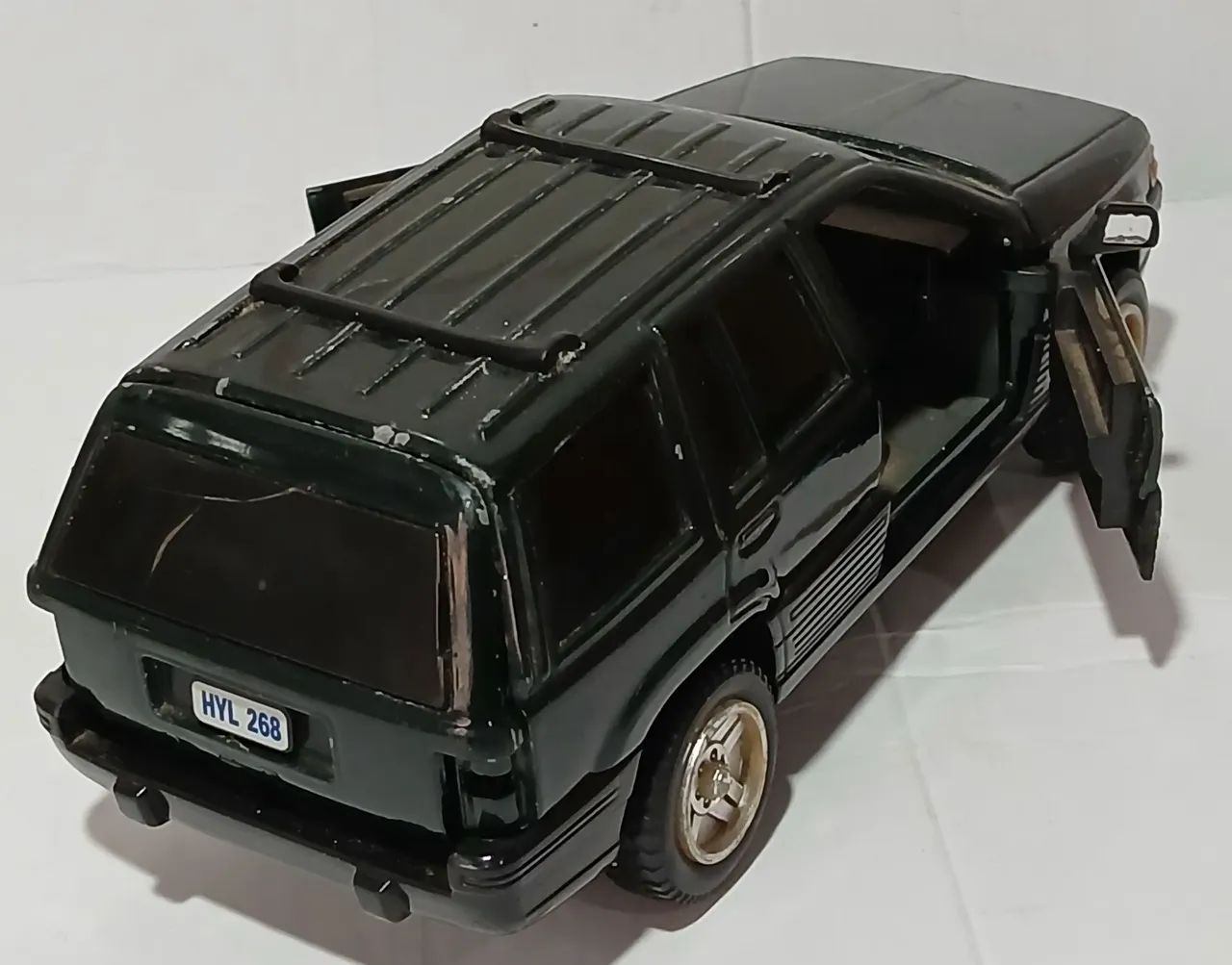 Miniatura Jeep Cherokee 1/24 (para restauração) - Foto 3