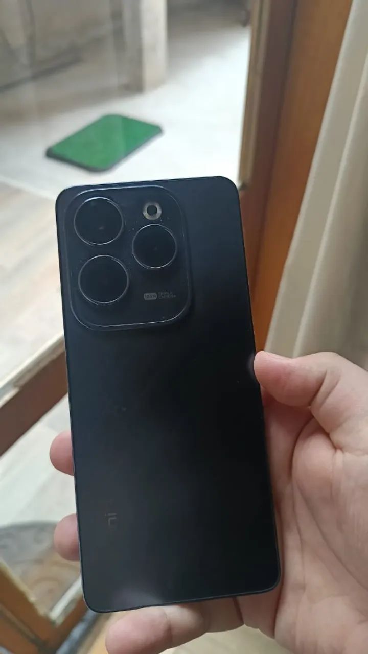 Celular infinix hot 40 pro - Tela Trincada