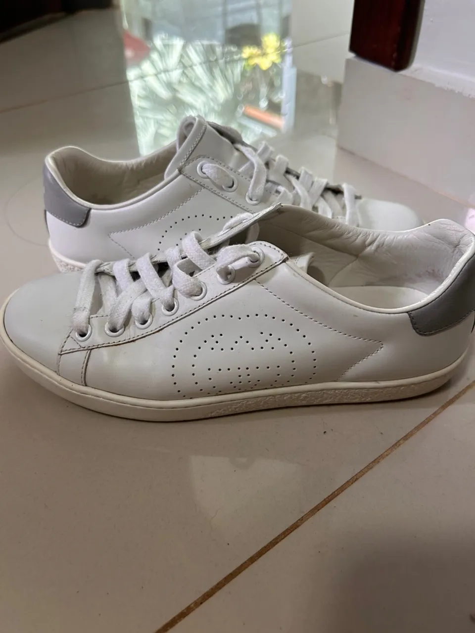 Tênis Gucci original (branco com cinza)