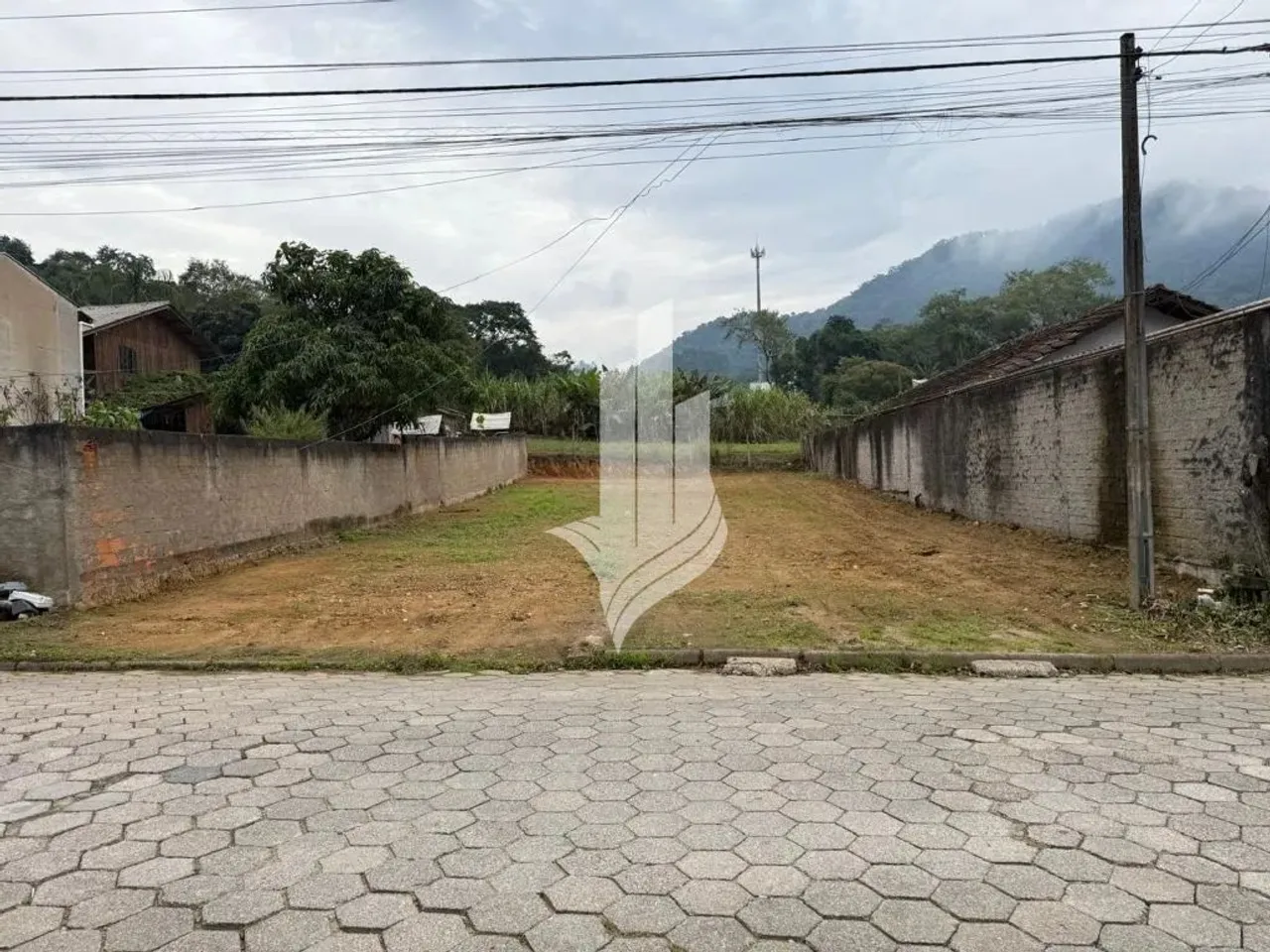 Terreno plano no bairro da Velha Central - 364m²