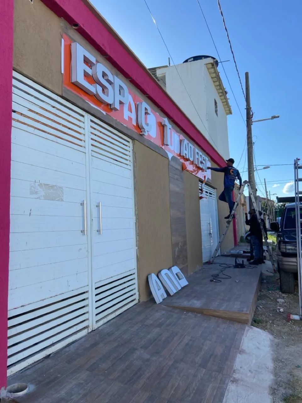Letreiros, Envelopamento, Gráfica Geral - Foto 4