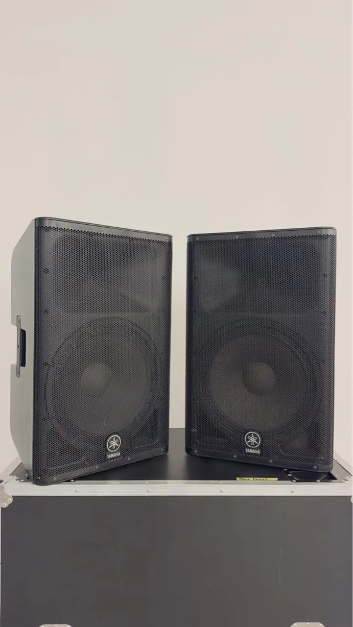 Caixa Yamaha DXR 15