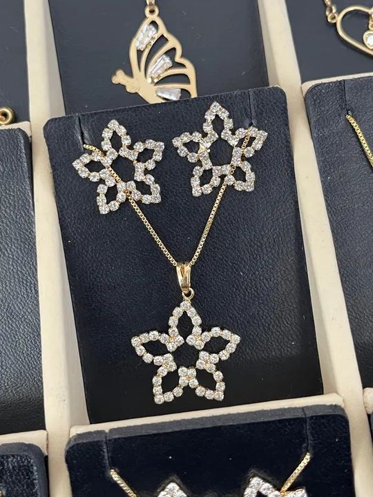 Conjunto de colar e brincos Folheado  - Foto 3