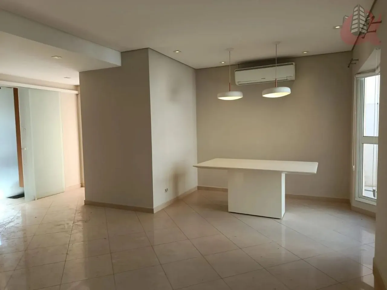 Casa para Locação em Santana de Parnaíba, Tamboré, 3 dormitórios, 1 suíte, 3 banheiros, 2