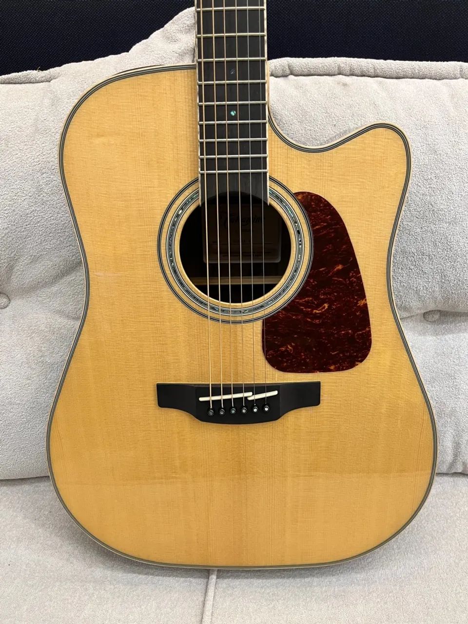 TAKAMINE GD90 NOVO