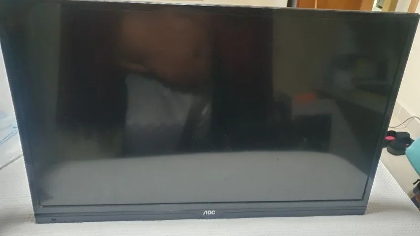 TV AOC - com defeito - Foto 2