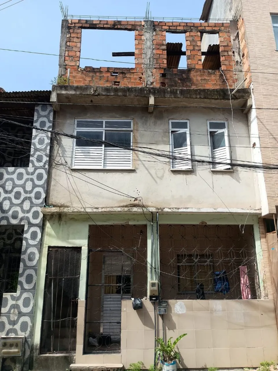 Casa No Lobato.
