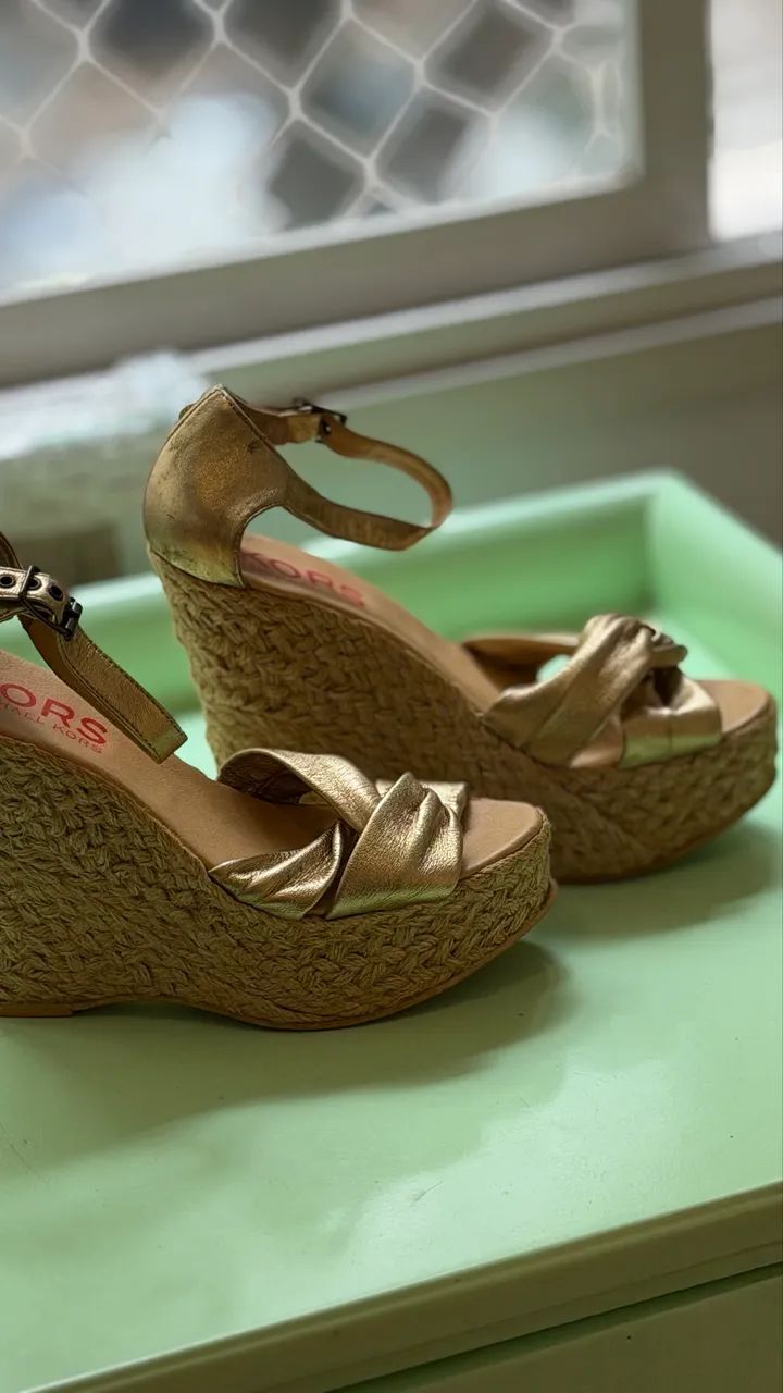 Sandália Michael Kors 38 Brasil - Foto 2